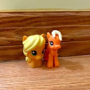 Apple jack twins